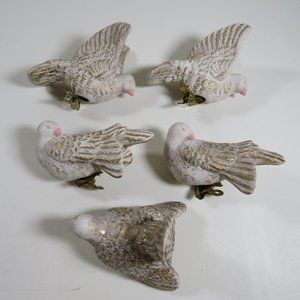 Ceramic (5) Birds with Clips in color Off White & Gold